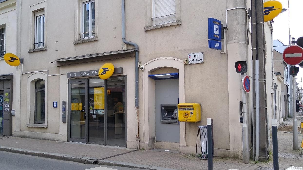 La Poste - Angers Bichon