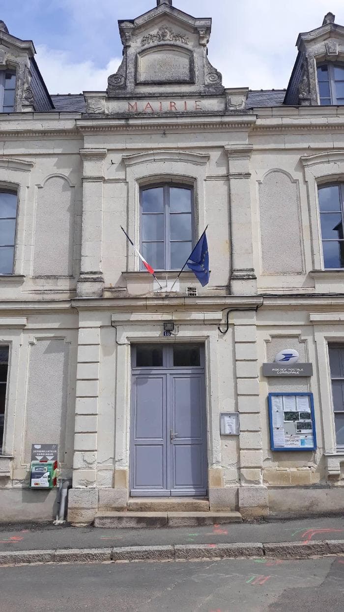 La Poste Agence Communale - Chevire Le Rouge Mairie