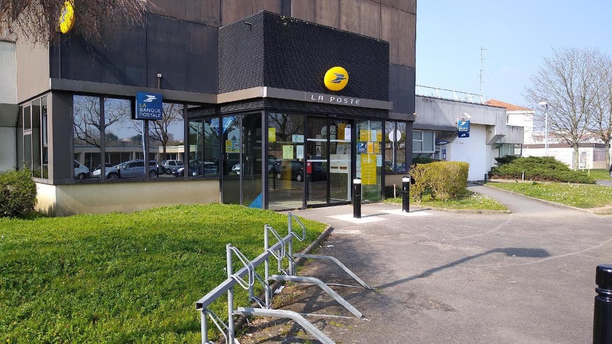 La Poste - Cholet Carteron