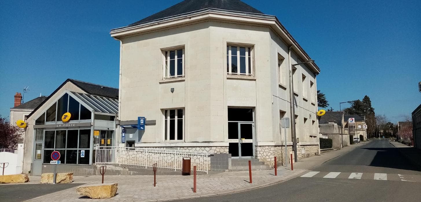 La Poste - Doue En Anjou