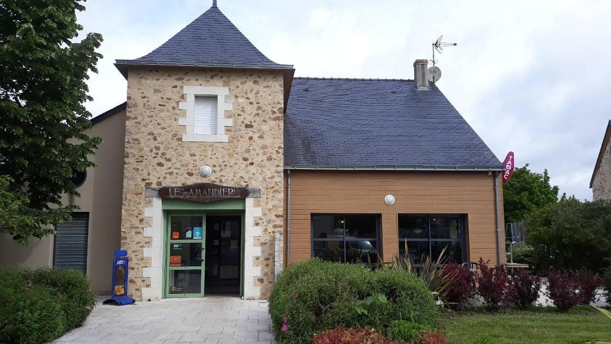 La Poste Relais - Juvardeil Buraliste