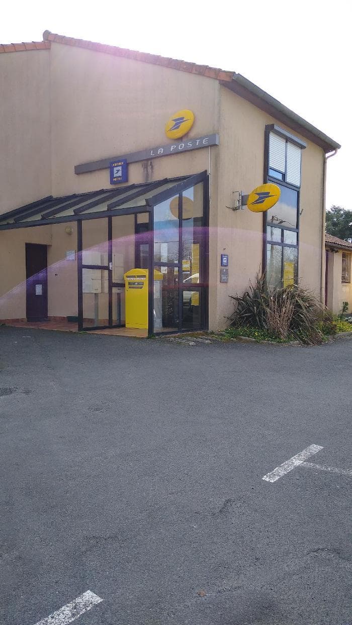 La Poste - Saint Germain Sur Moine
