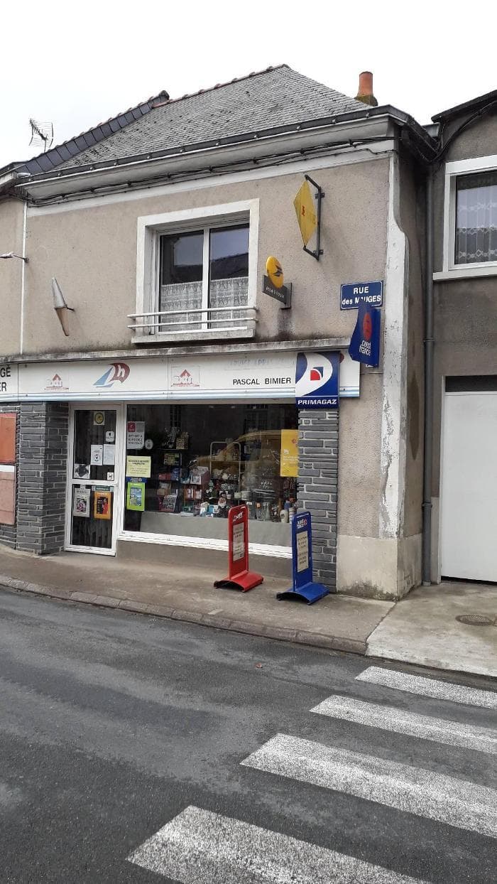 La Poste Relais - St Laurent De La Plaine Buraliste