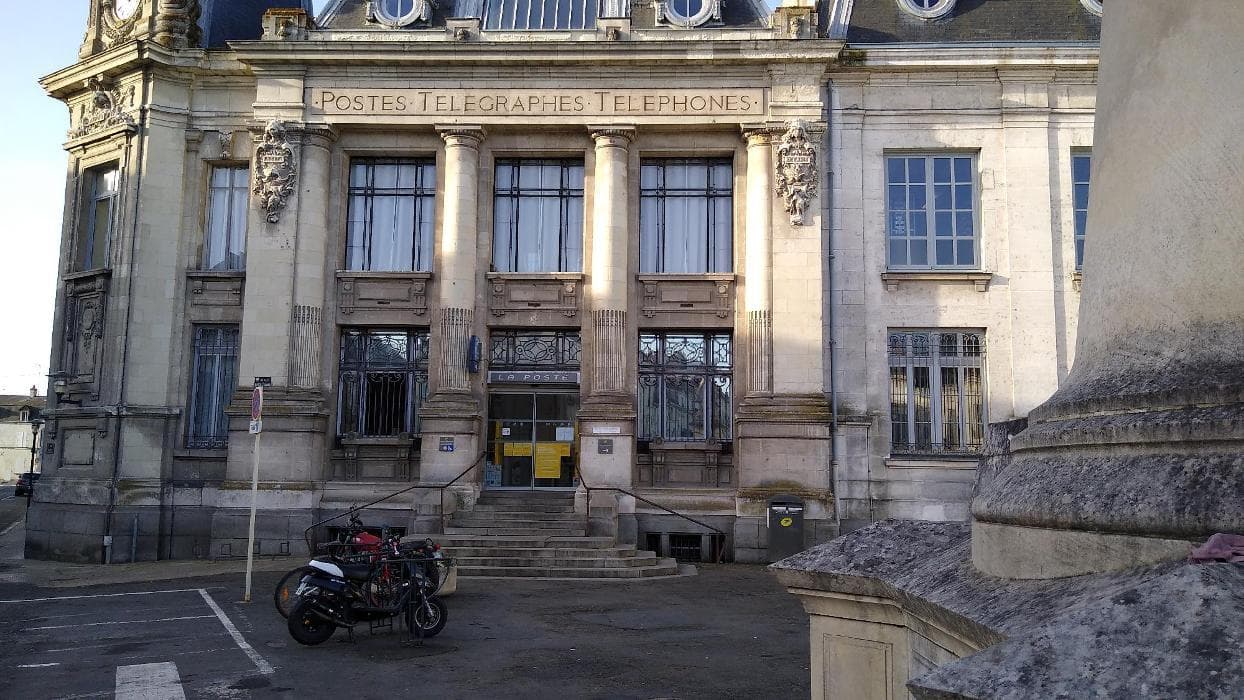 La Poste - Saumur