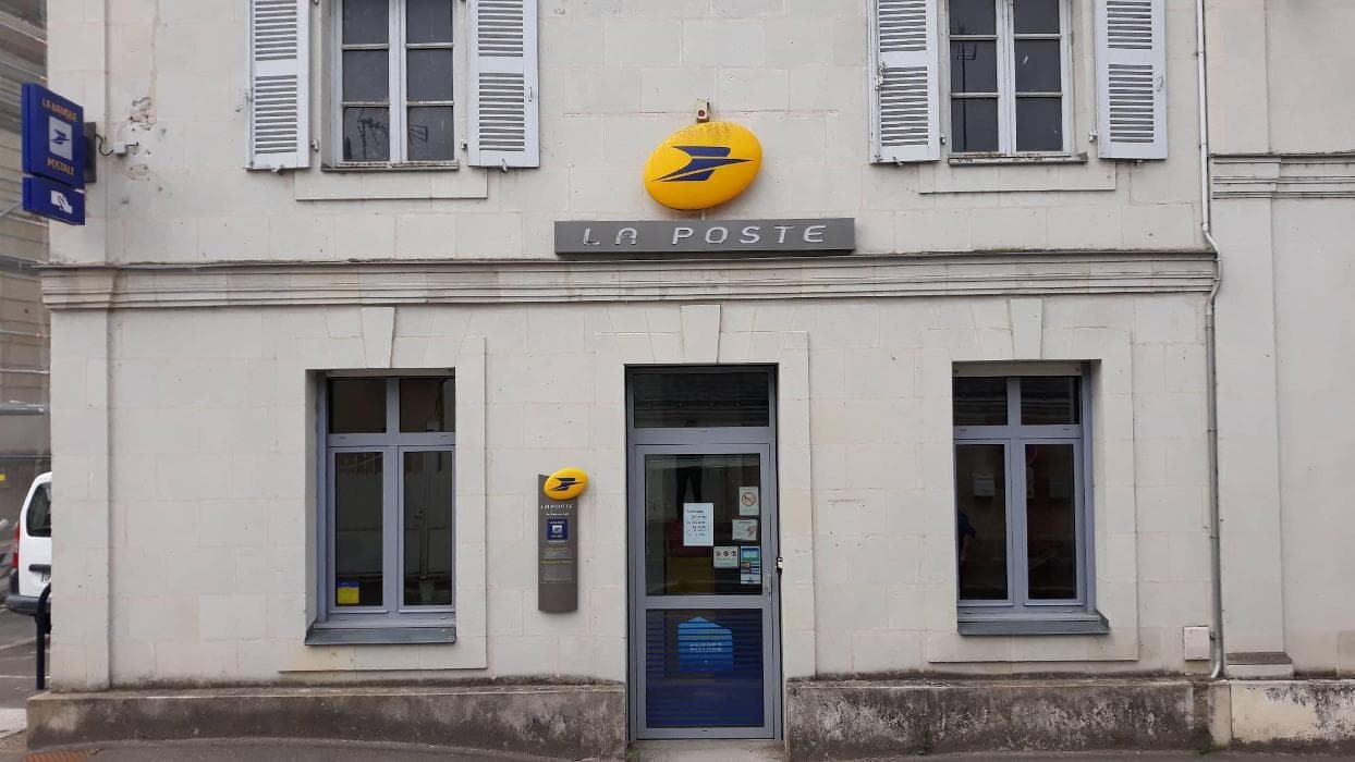 La Poste Agence Communale - Les Rosiers Sur Loire Mairie